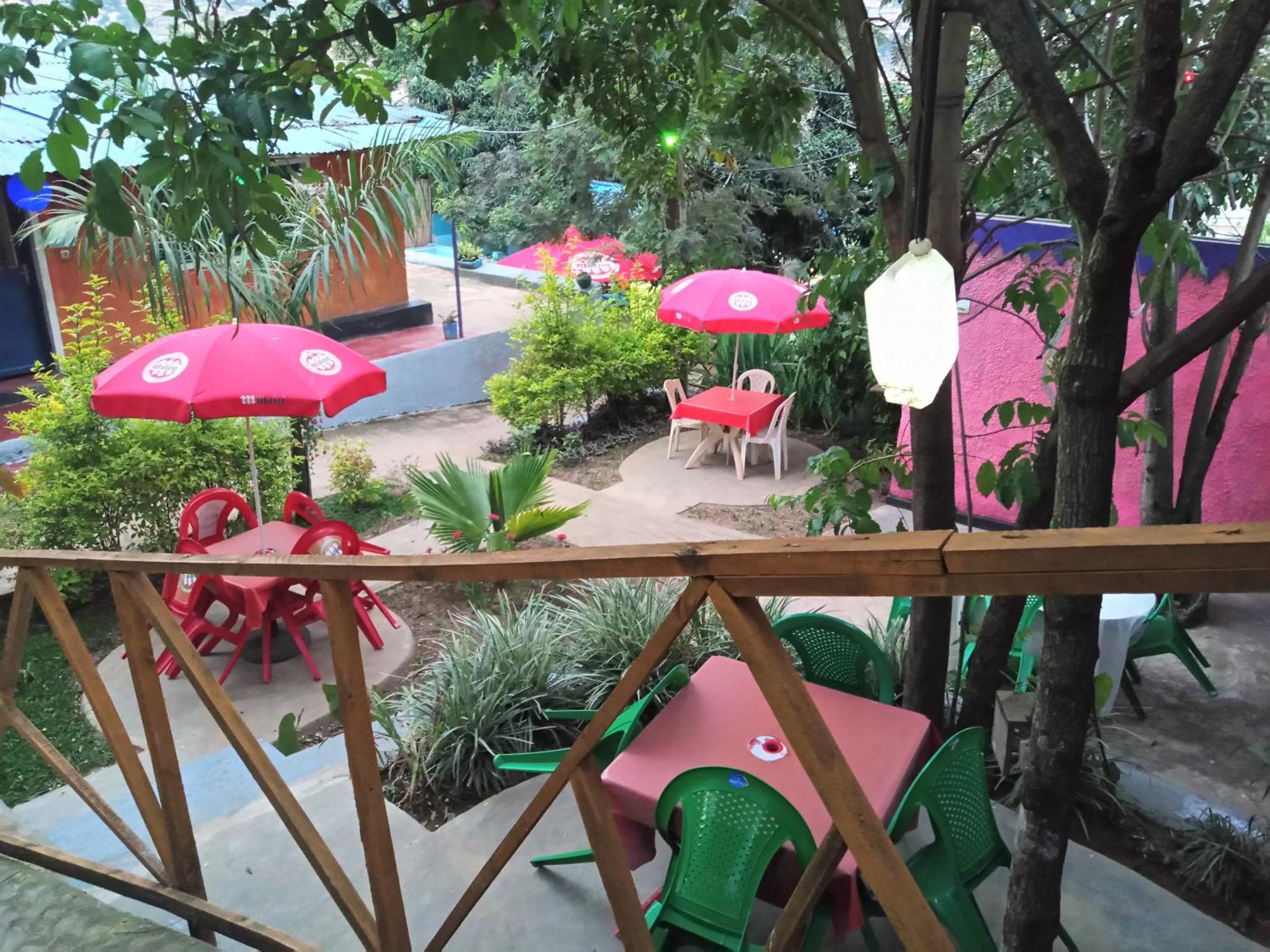 Colours Club And Spa 基加利 外观 照片